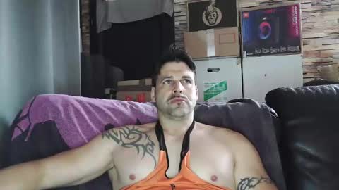 Bigboyband online show from April 2, 3:20 pm