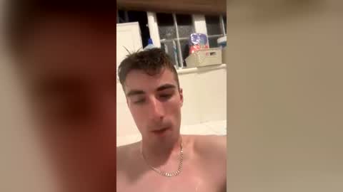 bigboytwink56 online show from June 21, 11:29 pm