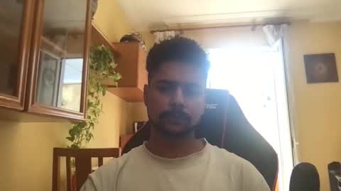 bigbrown_boy online show from September 22, 9:33 am