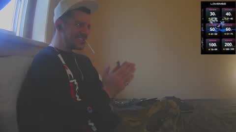 Jon - Im Straight online show from December 3, 2:04 pm