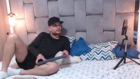 DAVID and JUAN online show from July 12, 4:03 am