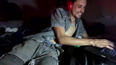 Snapshot of bigdickpapishampoo chatting on February 3, 6:22 am bigdickpapishampoo online show from February 3, 6:22 am