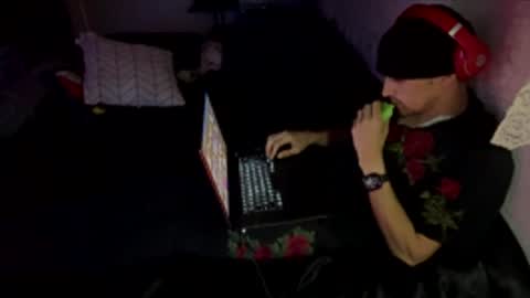 Snapshot of bigdickpapishampoo chatting on February 10, 7:01 am bigdickpapishampoo online show from February 10, 7:01 am