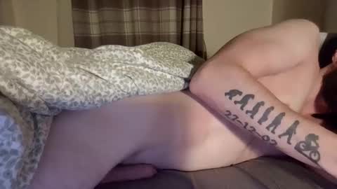 bighung21yearold online show from March 25, 12:38 am