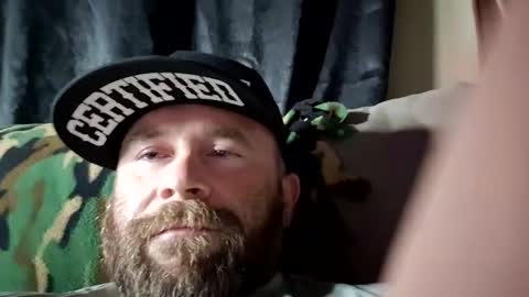 Snapshot of bigjerm21 chatting on May 29, 10:19 pm bigjerm21 online show from May 29, 10:19 pm