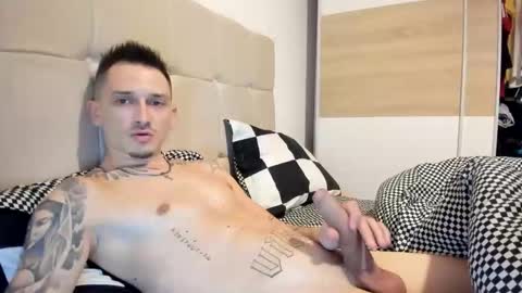 bigjustinnn online show from November 13, 10:30 pm