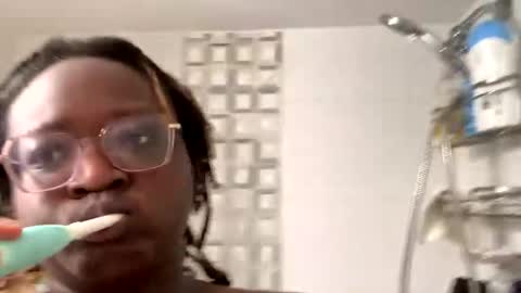 bigkittyraven online show from February 10, 3:38 pm