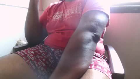 Snapshot of bignaturaldesi chatting on February 2, 7:07 am bignaturaldesi online show from February 2, 7:07 am