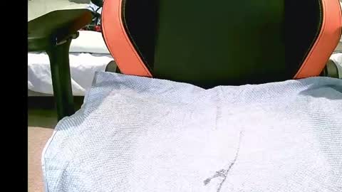 Snapshot of bigonecums chatting on April 16, 8:59 am bigonecums online show from April 16, 8:59 am