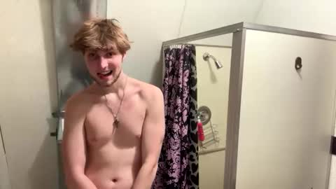 bigskinnyboyshh online show from December 4, 3:27 am