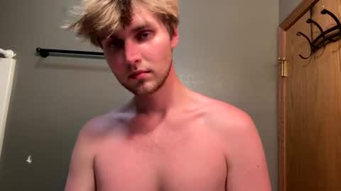 bigskinnyboyshh online show from June 2, 1:07 am