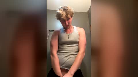 bigskinnyboyshh online show from June 9, 2:01 am