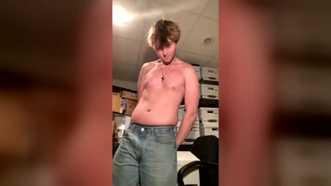 bigskinnyboyshh online show from June 11, 11:36 pm