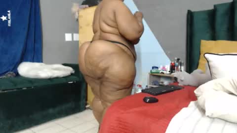 bigsuperbutt online show from March 29, 8:53 pm