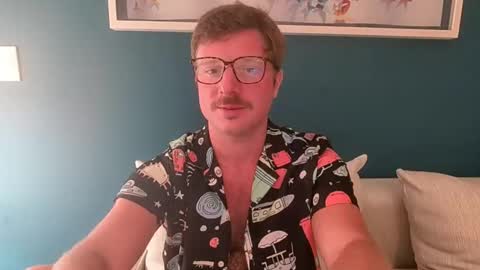 bigthickvic online show from May 24, 1:10 am