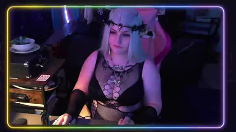 Snapshot of bigtiddygothxx chatting on March 9, 8:40 am Lealithhh online show from March 9, 8:40 am