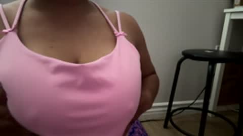 Snapshot of bigwilly624969 chatting on June 1, 5:58 pm bigwilly624969 online show from June 1, 5:58 pm