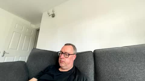 Just call me master online show from April 4, 1:41 pm