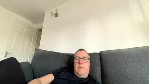 Just call me master online show from April 6, 3:24 pm