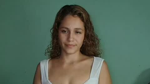hi  soy   natural girl biki online show from August 3, 1:48 am