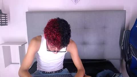 Snapshot of billie_turner_ chatting on September 18, 4:03 am B-I-L-L-I-E 3 online show from September 18, 4:03 am