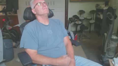 billp750876 online show from July 16, 8:15 pm