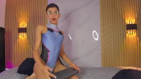 Sam online show from September 17, 11:45 am