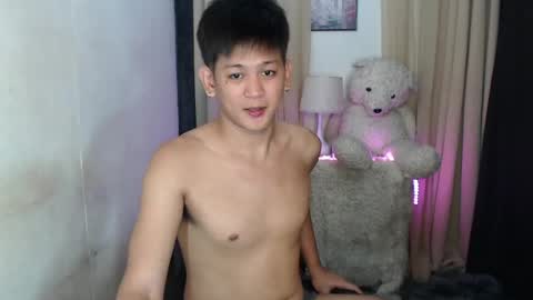 Snapshot of bj_alex31 chatting on May 9, 3:50 pm alex online show from May 9, 3:50 pm