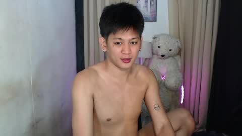 Snapshot of bj_alex31 chatting on May 21, 5:09 pm alex online show from May 21, 5:09 pm
