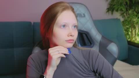 Julia online show from March 31, 2:46 am