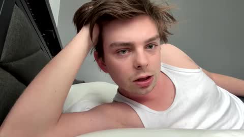 Snapshot of bkennedy829 chatting on February 12, 4:35 pm bkennedy829 online show from February 12, 4:35 pm