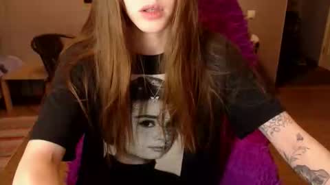 Kitten online show from March 15, 8:59 pm