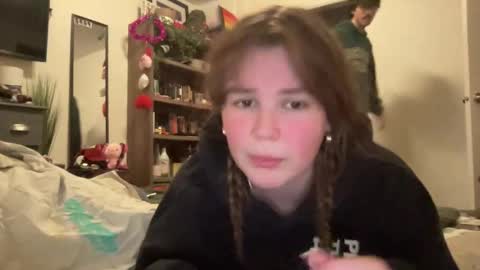 bkws985 online show from March 19, 1:20 am