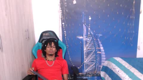 Snapshot of black_dreadlocks chatting on December 27, 5:48 pm Black online show from December 27, 5:48 pm