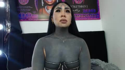 karenth soto online show from May 25, 10:05 pm