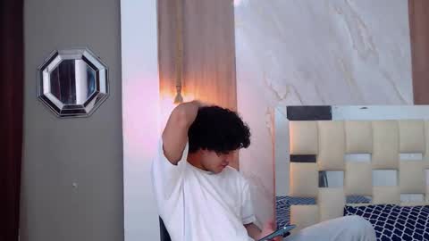 black_king_241 online show from March 29, 12:32 am