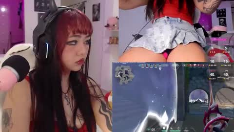Snapshot of black_viperr chatting on January 8, 11:51 pm Mel online show from January 8, 11:51 pm