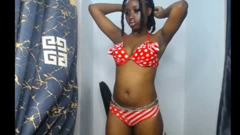lela online show from June 7, 6:33 pm