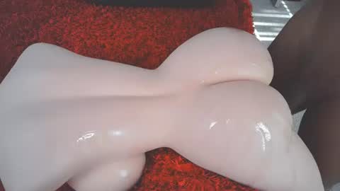 I might be your neighbor. Watch me Masturbate while I watch porn online show from July 20, 2:52 pm