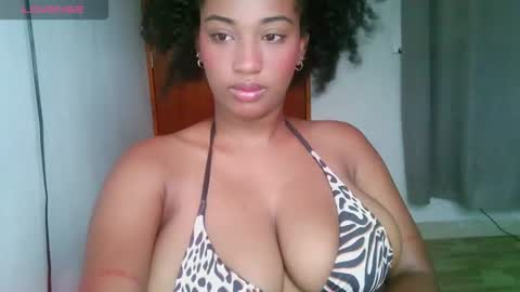 Shophie White online show from August 6, 2:08 pm