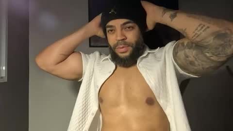 Macauly online show from October 28, 10:45 pm