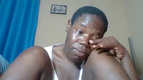 Snapshot of blacksexygal chatting on July 23, 10:29 pm SARAH online show from July 23, 10:29 pm