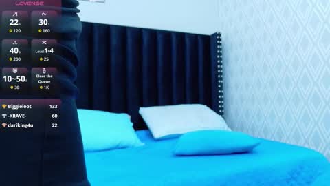 Tifffany bllom online show from February 19, 2:51 am