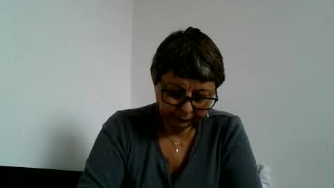 Snapshot of blackwidow05 chatting on November 10, 8:57 am Black Widow online show from November 10, 8:57 am