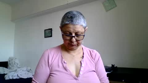 Snapshot of blackwidow05 chatting on April 16, 9:54 am Black Widow online show from April 16, 9:54 am