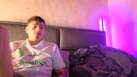 Snapshot of blathor30 chatting on March 15, 4:35 pm blathor and friends online show from March 15, 4:35 pm