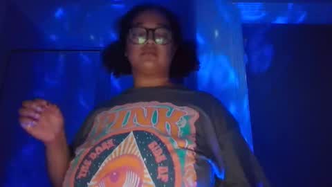 Snapshot of blessica_eddieluv6996 chatting on January 8, 11:29 pm BLESSICA EDDIE LOVE online show from January 8, 11:29 pm