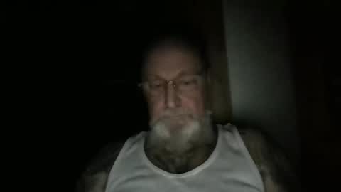 Snapshot of blindsurfer780299 chatting on January 17, 5:56 am blindsurfer780299 online show from January 17, 5:56 am