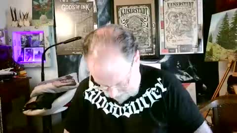 Snapshot of blindsurfer780299 chatting on March 13, 11:50 am blindsurfer780299 online show from March 13, 11:50 am