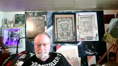 Snapshot of blindsurfer780299 chatting on March 20, 11:04 am blindsurfer780299 online show from March 20, 11:04 am